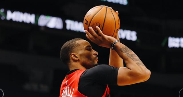 开云-洛里里程碑之夜惨遭绝杀 猛龙阵容不齐容错率降低